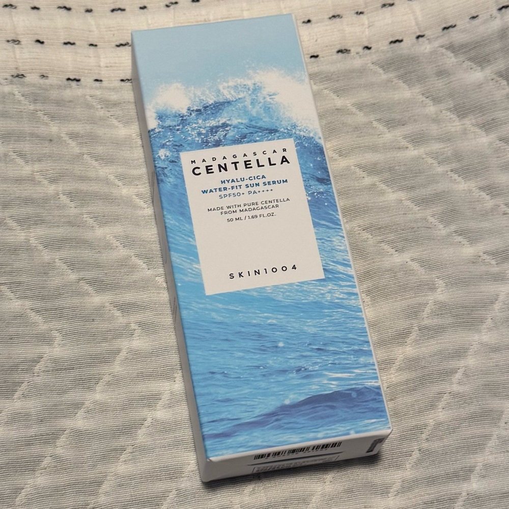 SKIN1004 Madagascar Centella Hyalu-Cica Water-Fit Sun Serum SEALED